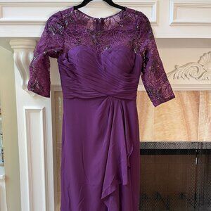 JJ's House Mother of the Bride dress, size 4, color Grape, NEW